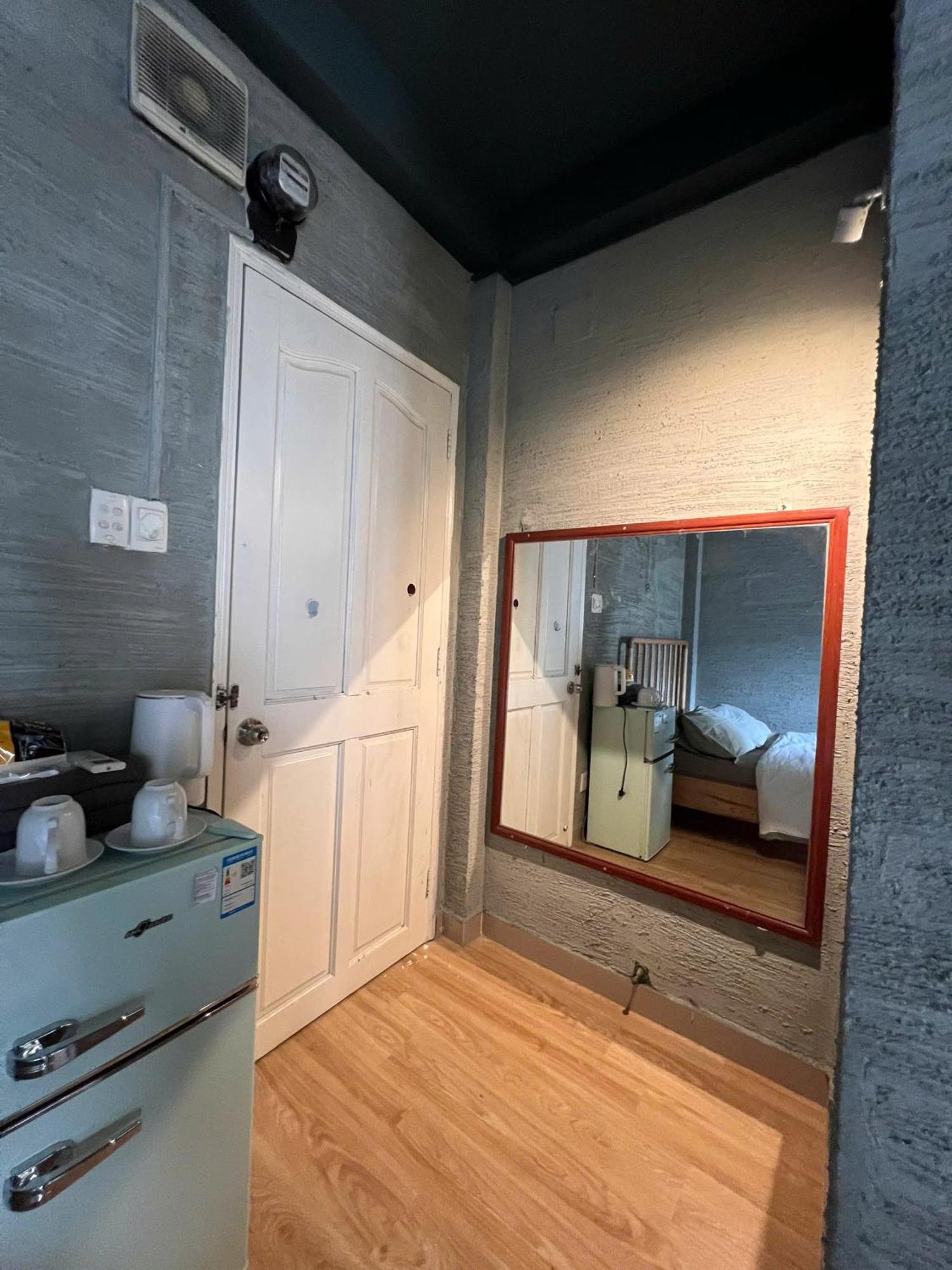 Meow & Cafe 2 Khách sạn TP. Hồ Chí Minh